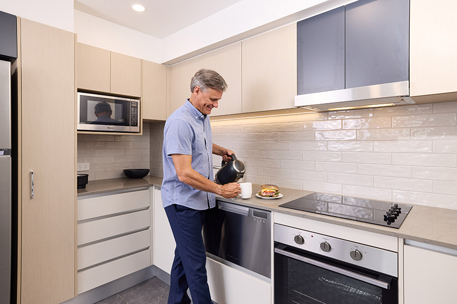 Southport Motel & Apartments | Gold Coast | 1-Bedroom Apartment with 1 King Bed & 1 Single Bed | Corporate Accommodation